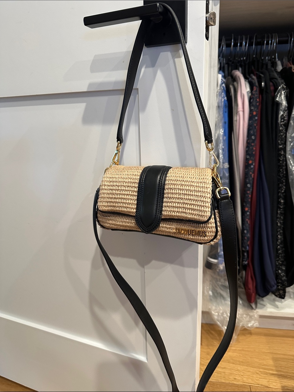 Jacquemus Natural Straw Shoulder Bag with Black Leather Trim - Picture 4 of 7